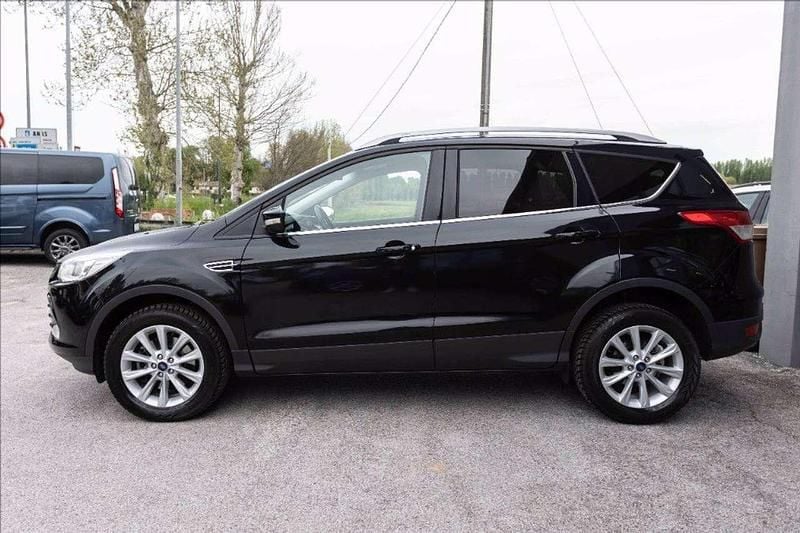 Usata Ford Kuga Titanium 120 CV (88 kW) 2016 Grigio SUV