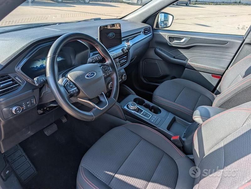 Usata Ford Kuga ST-Line 120 CV (88 kW) 2022 Nero SUV