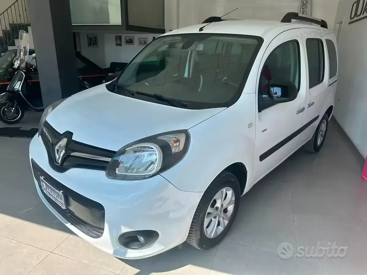 Usata Renault Kangoo LIMITED 90 CV (66 kW) 2015 Bianco Monovolume