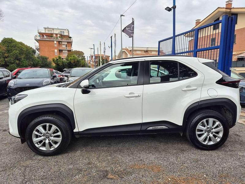 Usata Toyota Yaris Cross Active 92 CV (67 kW) 2024 Bianco SUV