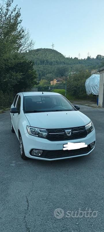 Bianco Usata 2018 Dacia Sandero Tre volumi | 8500 € (Ottimo prezzo) - Immagine 1/4