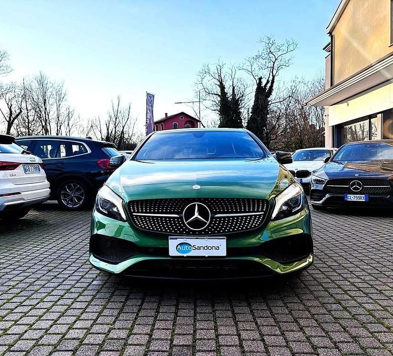 Usata Mercedes A180 Premium 109 CV (80 kW) 2017 Verde Berlina
