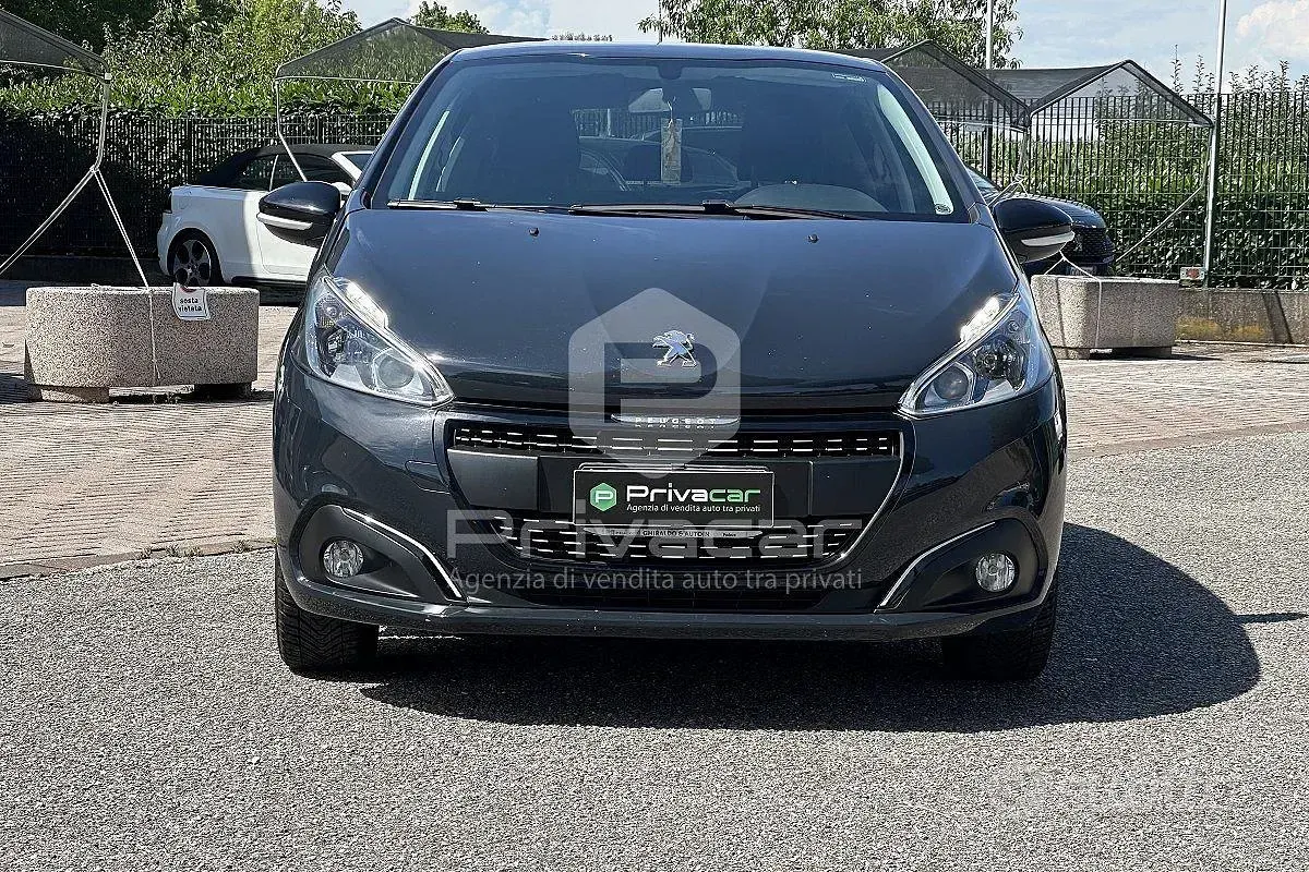 Usata Peugeot 208 82 CV (60 kW) 2018 Grigio Utilitaria