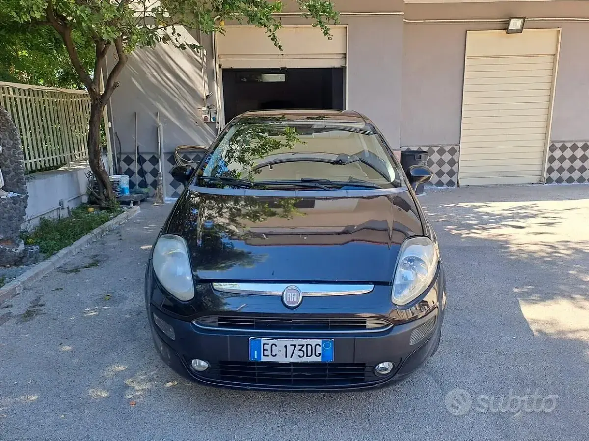 Usata Fiat Punto Evo Dynamic 70 CV (51 kW) 2010 Utilitaria