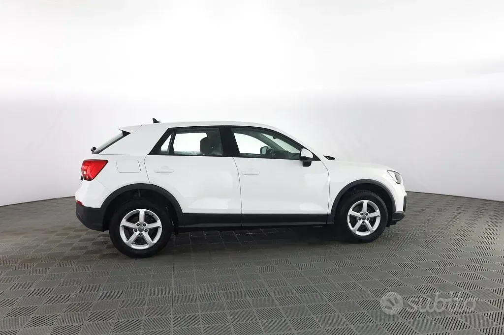 Usata Audi Q2 Business 116 CV (85 kW) 2020 Bianco ibis SUV