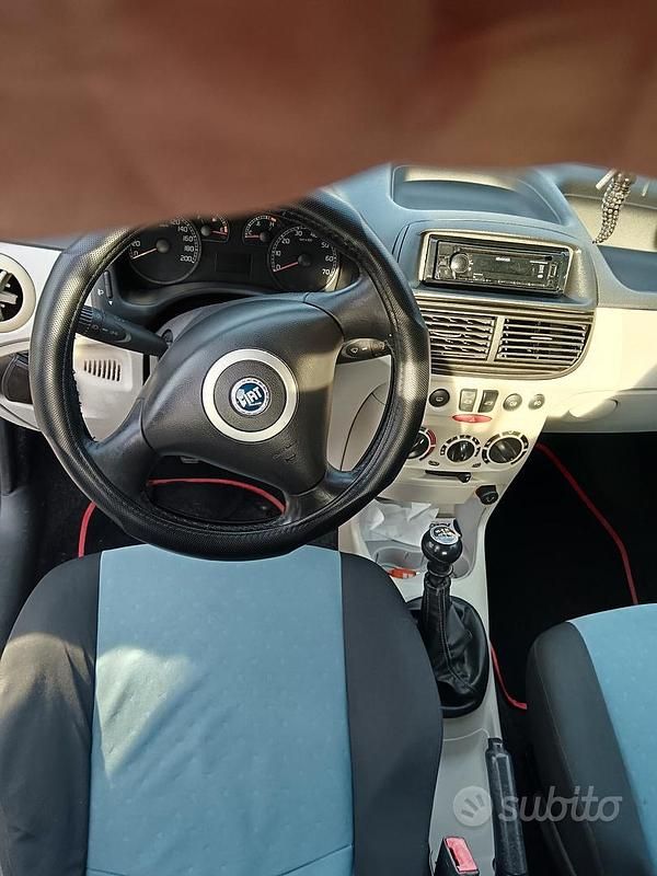 Usata Fiat Punto 2005 Berlina