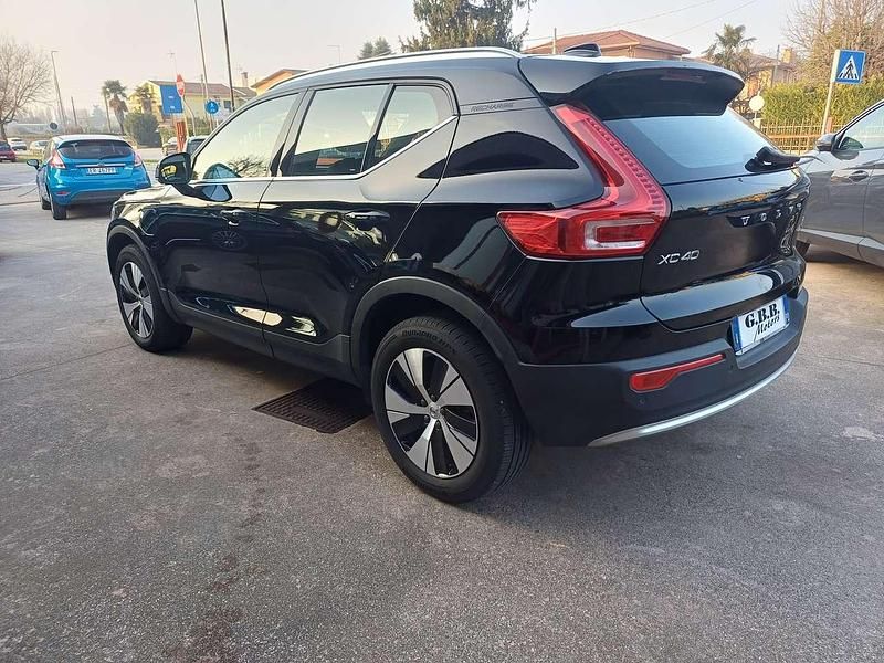 Usata Volvo XC40 Core 179 CV (131 kW) 2023 Nero SUV