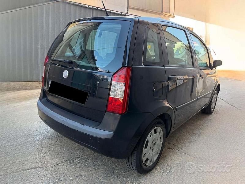 Usata Fiat Idea 90 CV (66 kW) 2008 Nero Monovolume