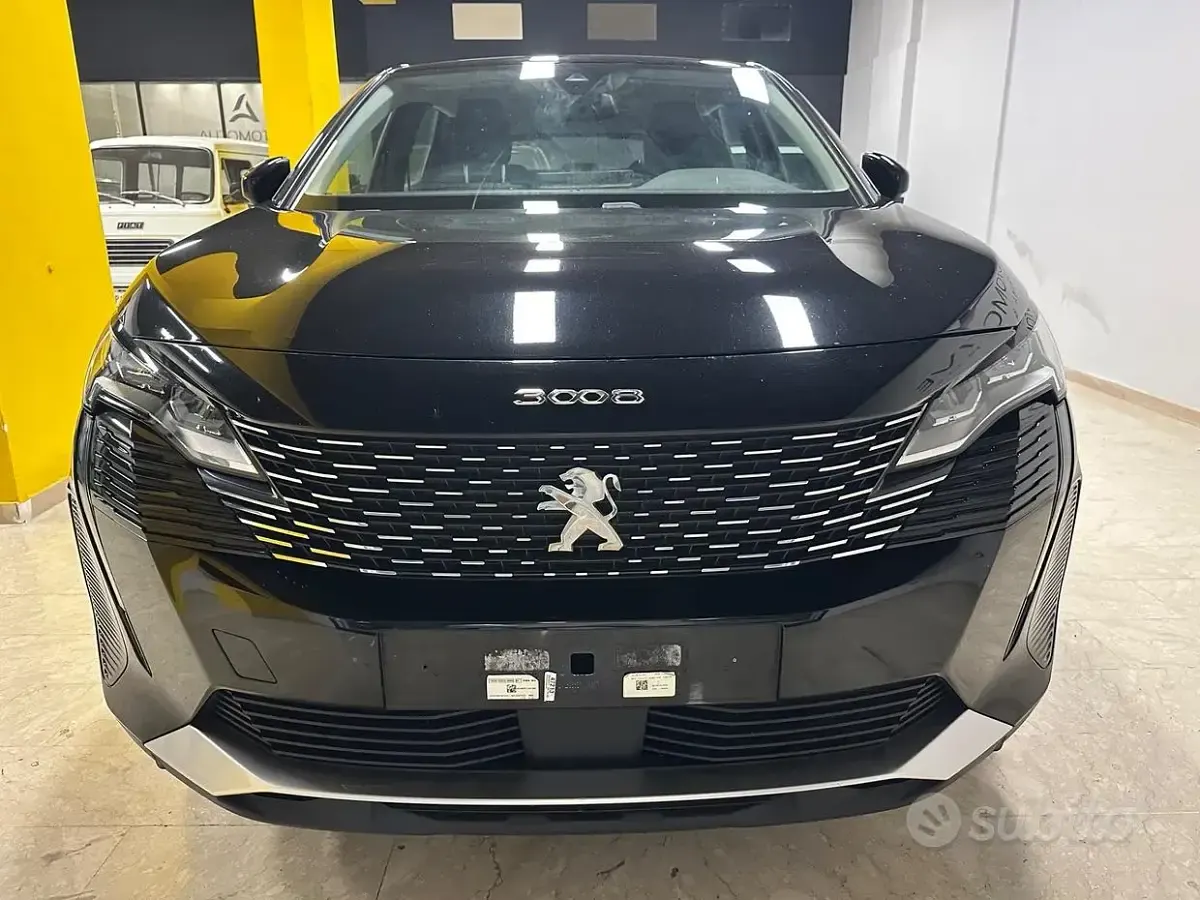 Usata Peugeot 3008 Business-Line 131 CV (96 kW) 2021 Nero SUV