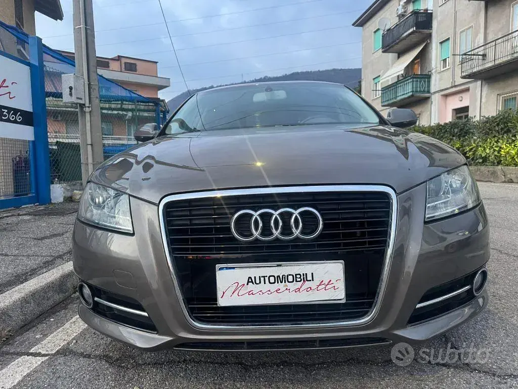 Usata Audi A3 Sportback 105 CV (77 kW) 2012 Grigio Utilitaria