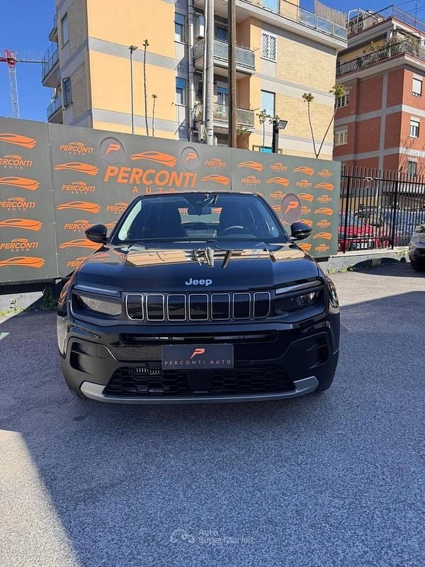 Usata Jeep Avenger Altitude 101 CV (74 kW) 2025 Beige SUV