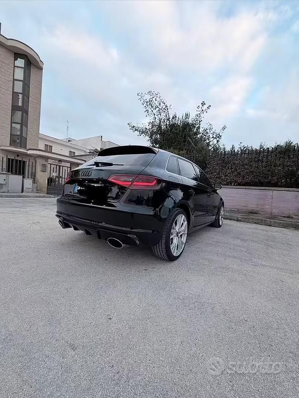 Usata Audi A3 110 CV (80 kW) 2015 Nero Utilitaria