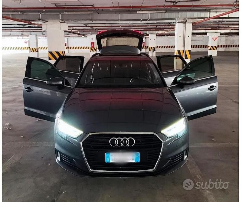 Usata Audi A3 116 CV (85 kW) 2017 Grigio Utilitaria