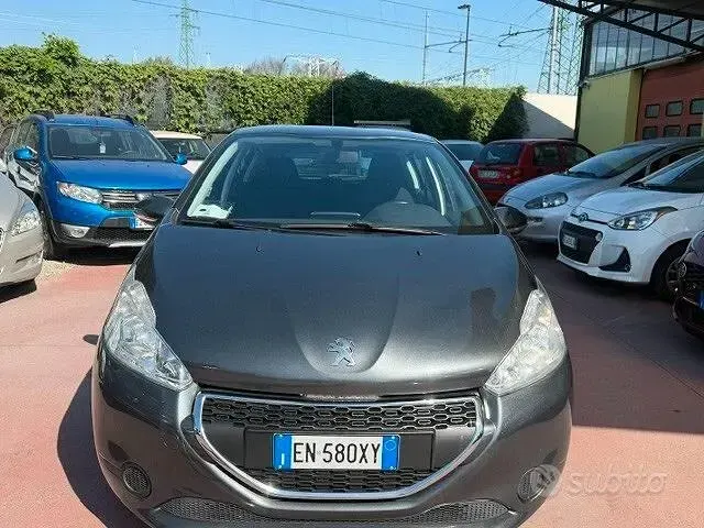 Usata Peugeot 208 Allure 68 CV (50 kW) 2013 Grigio Utilitaria