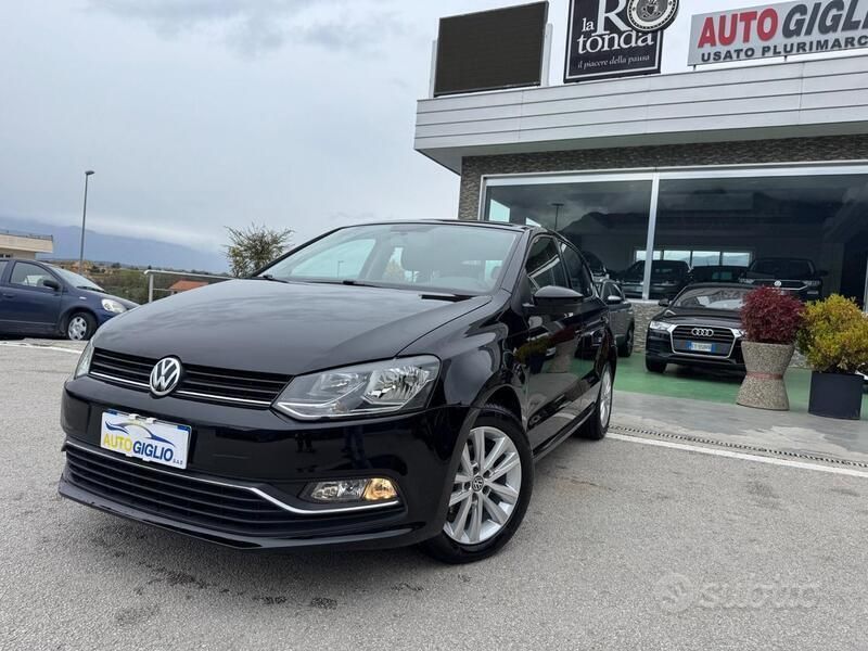 Nero Usata 2015 VW Polo Cross Due volumi | 9500 € (Buon prezzo) - Immagine 1/4
