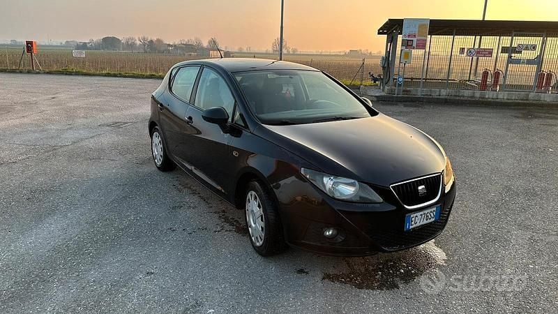Nero Usata 2010 Seat Ibiza Tre volumi | 2200 € - Immagine 1/4