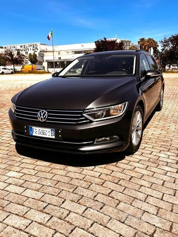 Usata 2019 VW Passat Station wagon | 12.500 € (Ottimo prezzo) - Immagine 1/4