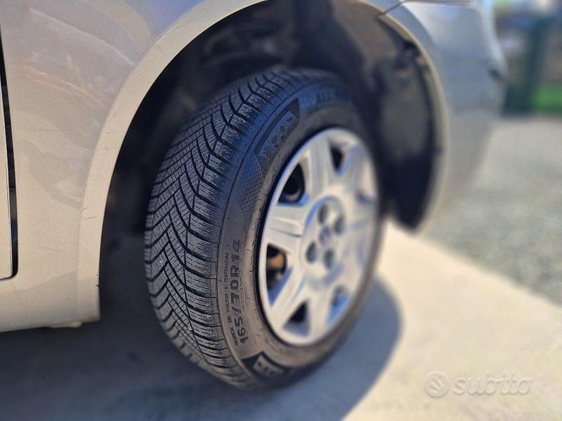 Usata Fiat Punto 59 CV (43 kW) 2005 Grigio Utilitaria