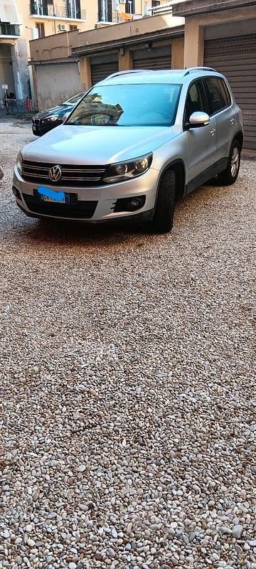 Usata VW Tiguan Trendline 160 CV (117 kW) 2011 Grigio SUV