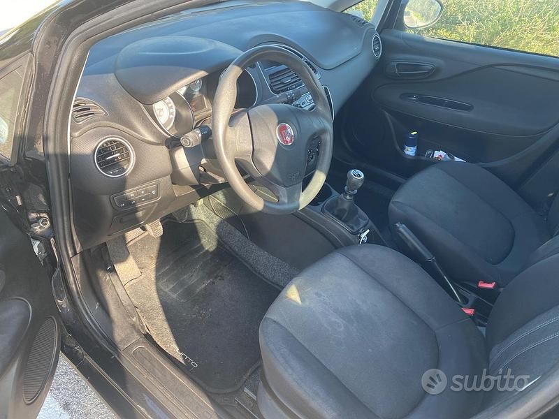 Usata Fiat Punto 2016 Nero Utilitaria