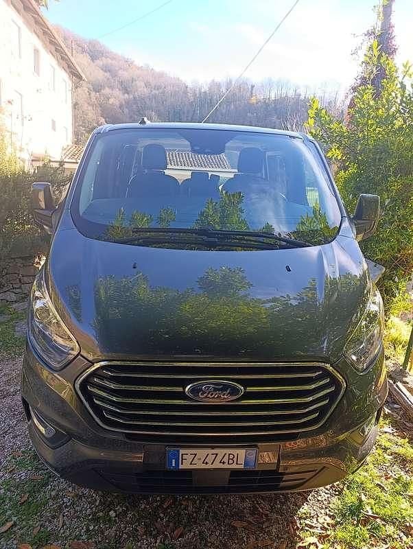 Usata Ford Tourneo Custom Titanium 131 CV (96 kW) 2019 Grigio Furgone