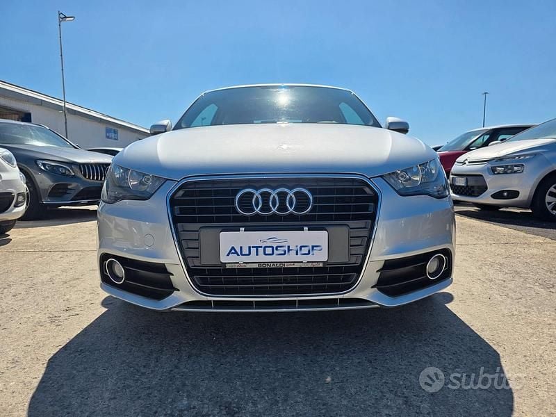 Usata Audi A1 Ambition 105 CV (77 kW) 2011 Grigio Utilitaria