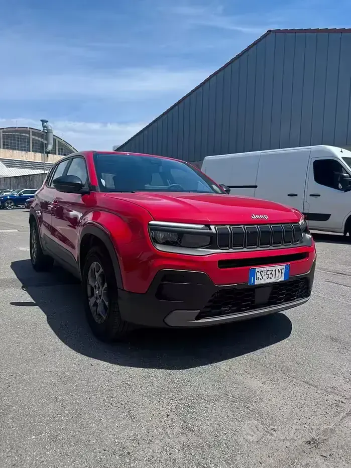 Usata Jeep Avenger 101 CV (74 kW) 2024 Rosso SUV