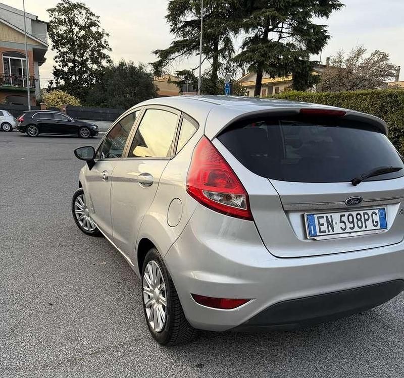 Usata Ford Fiesta Titanium 82 CV (60 kW) 2012 Utilitaria