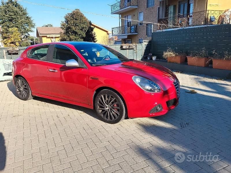 Usata 2011 Alfa Romeo Giulietta Tre volumi | 3500 € (Super prezzo) - Immagine 1/4
