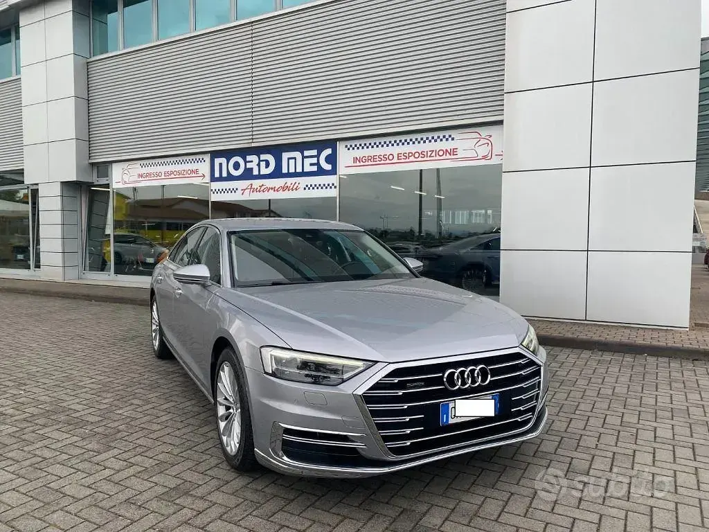 Usata Audi A8 286 CV (210 kW) 2020 Grigio Berlina