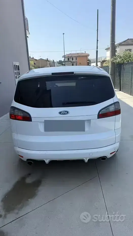 Usata Ford S-MAX Titanium 140 CV (102 kW) 2007 Bianco Monovolume