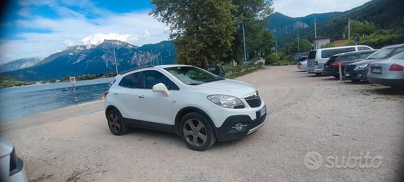 Usata Opel Mokka Comfort 130 CV (95 kW) 2014 Bianco SUV