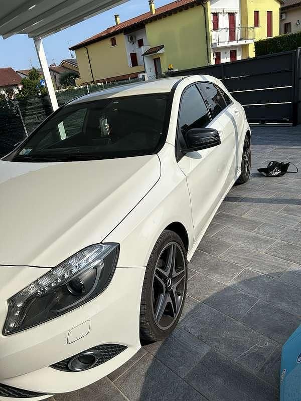 Usata Mercedes A180 SE 109 CV (80 kW) 2014 Monovolume