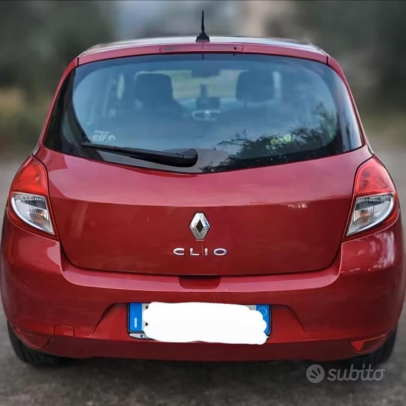 Usata Renault Clio III 2009 Rosso Utilitaria