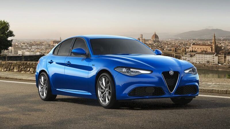 Rosso pastello Usata 2024 Alfa Romeo Giulia Veloce Tre volumi | 53.800 € (Cara) - Immagine 1/1