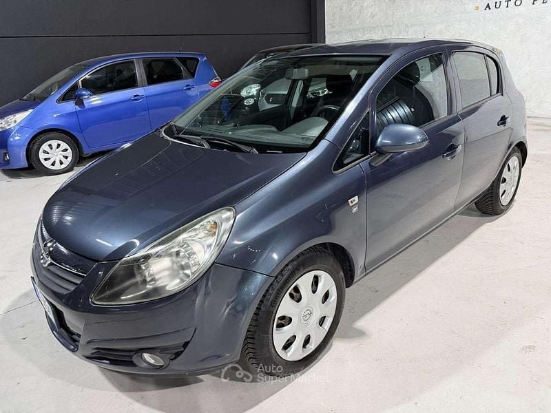 Usata Opel Corsa 86 CV (63 kW) 2010 Utilitaria