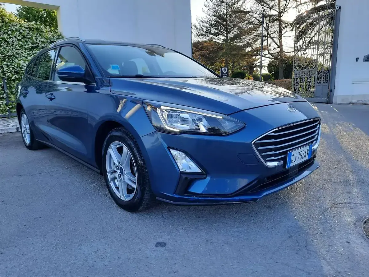 Usata Ford Focus 120 CV (88 kW) 2022 Blu/azzurro Station wagon