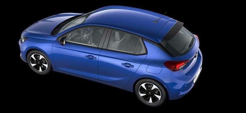 Usata Opel Corsa-e Edition 100 kW (136 CV) 2023 Blu / pastello Utilitaria