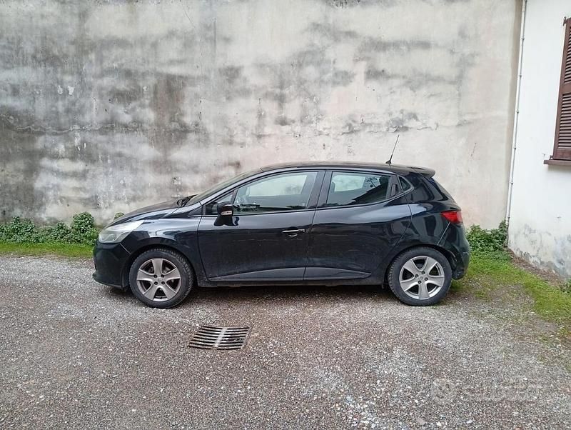 Usata Renault Clio IV 90 CV (66 kW) 2015 Nero Berlina