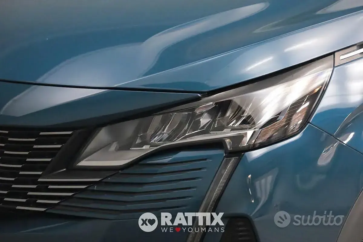 Usata Peugeot 3008 Allure 131 CV (96 kW) 2022 Bluazzurro SUV