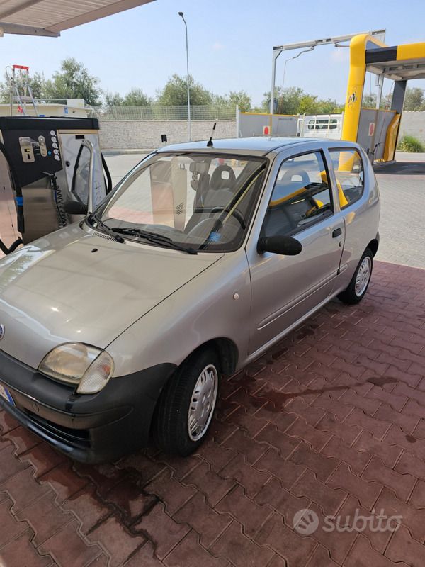 Grigio Usata 2003 Fiat 600 Due volumi | 3200 € (Cara) - Immagine 1/4