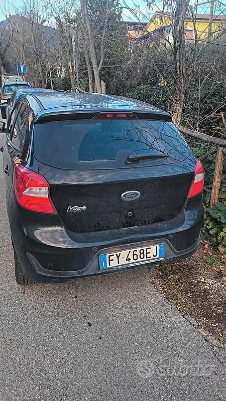 Nero Usata 2019 Ford Ka Plus Utilitaria | 8300 € (Ottimo prezzo) - Immagine 1/4