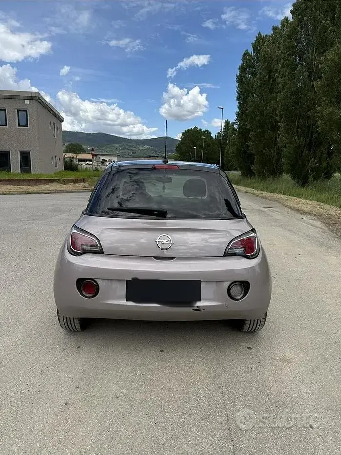 Usata Opel Adam Jam 69 CV (50 kW) 2014 Utilitaria