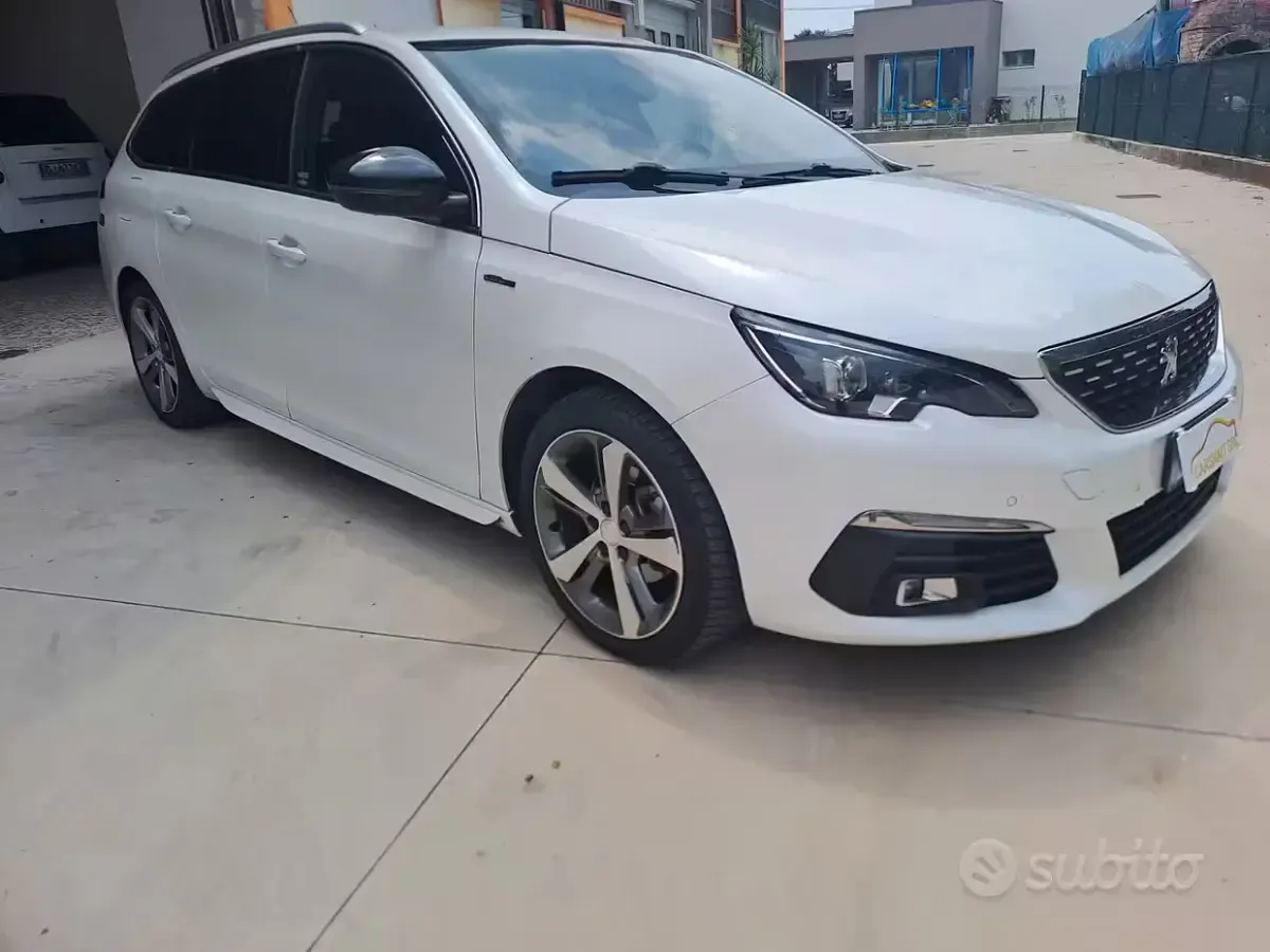 Usata Peugeot 308 GT-line 131 CV (96 kW) 2020 Bianco Station wagon
