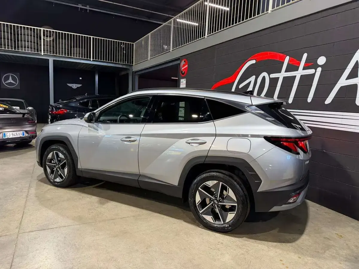 Usata Hyundai Tucson 179 CV (131 kW) 2026 Grigio SUV