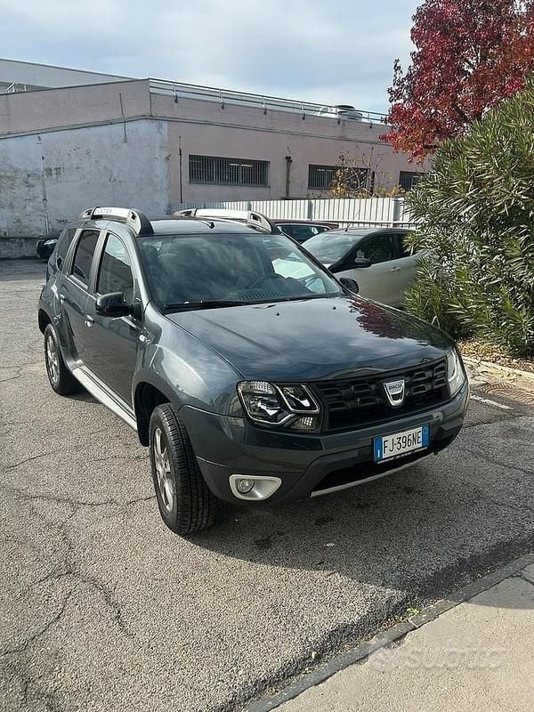 Usata Dacia Duster 115 CV (84 kW) 2017 Grigio Berlina
