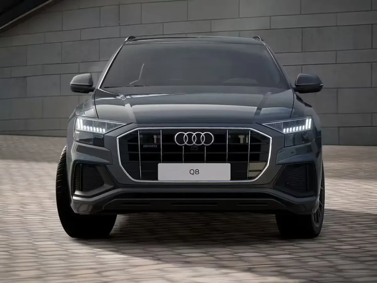 Usata Audi Q8 Sport 285 CV (209 kW) 2024 Grigio SUV
