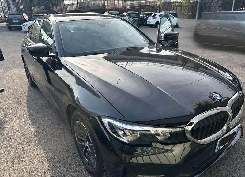 Usata BMW 316 Advantage 122 CV (89 kW) 2022 Nero Berlina