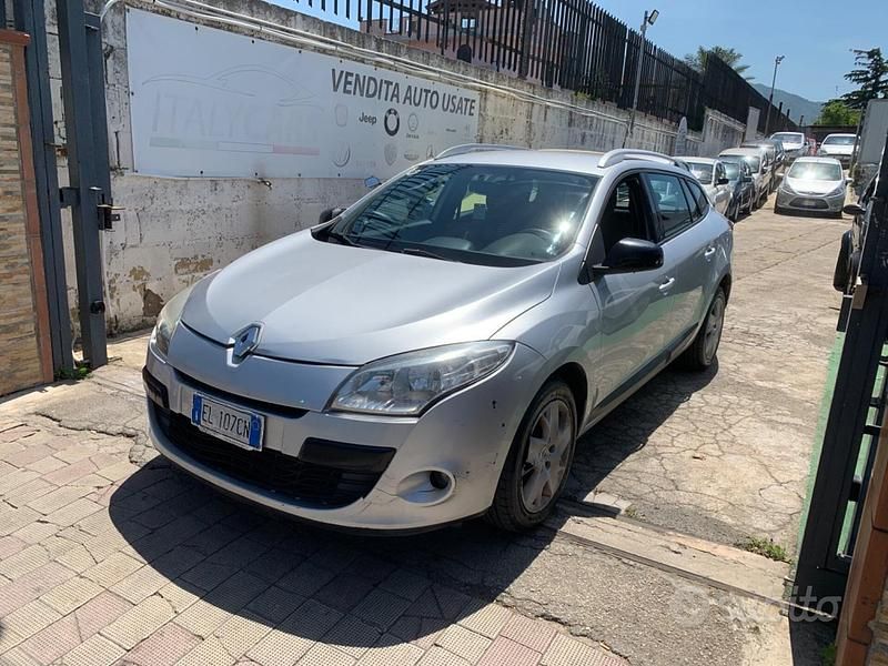 Usata Renault Mégane GT Line GT-Line 110 CV (80 kW) 2011 Grigio Berlina