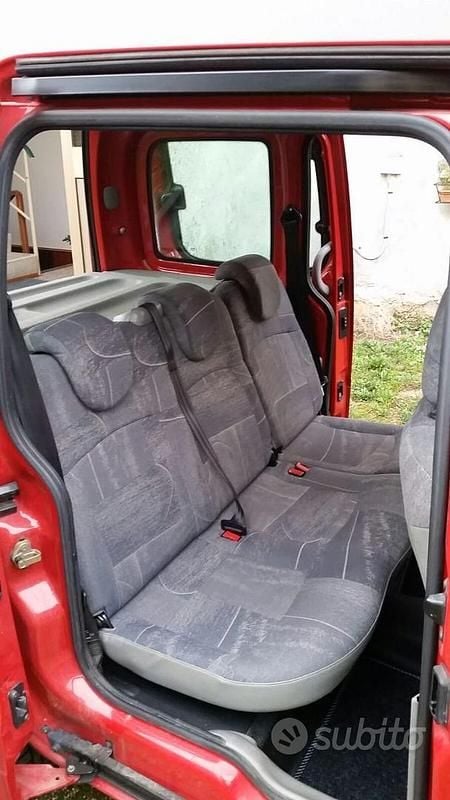 Usata Renault Kangoo 2005 Rosso Monovolume